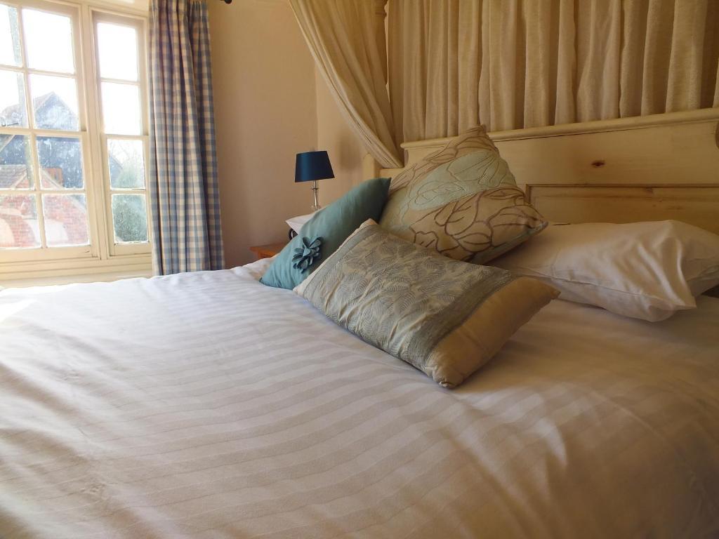 The White Horse Inn Κάντεμπερι Δωμάτιο φωτογραφία